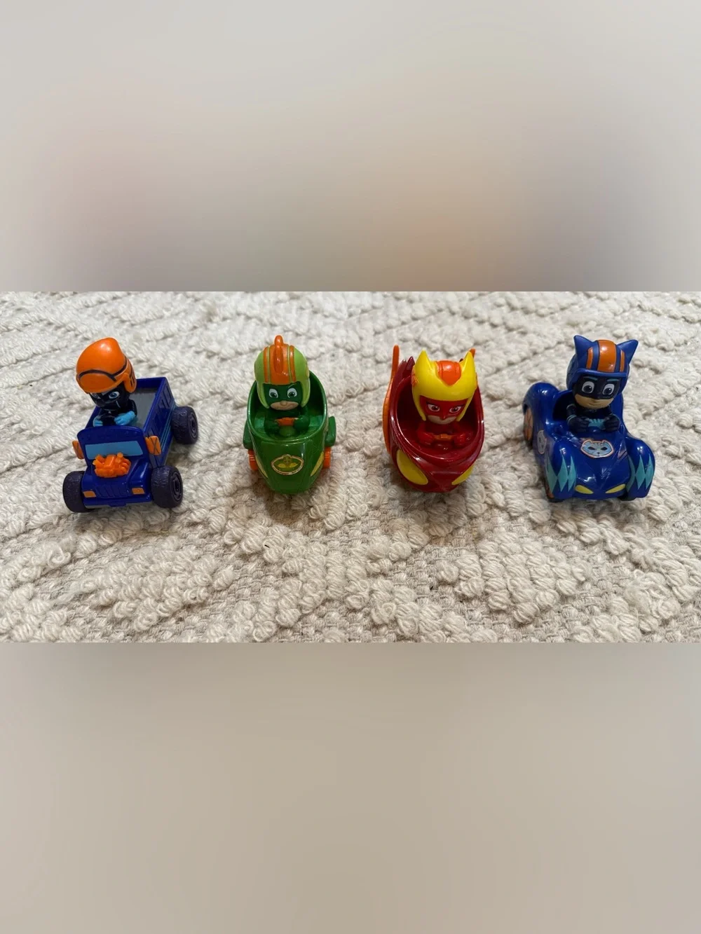 PJ MASKS CAR SET (4)
